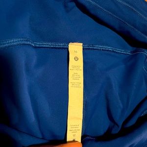 Lululemon Swift Speed High Rise Crop 21” Size 16